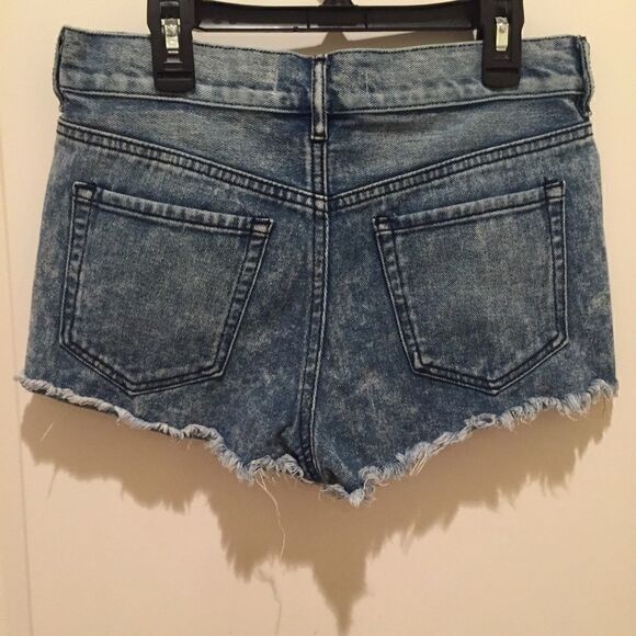 Bullhead High Rise Shorts  - Picture 3 of 6